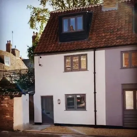 Grade II Listed 2 Bed Cottage With Free Parking King's Lynn Exterior photo